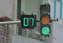Hệ thống giám sát và điều khiển đèn giao thông ngã tư